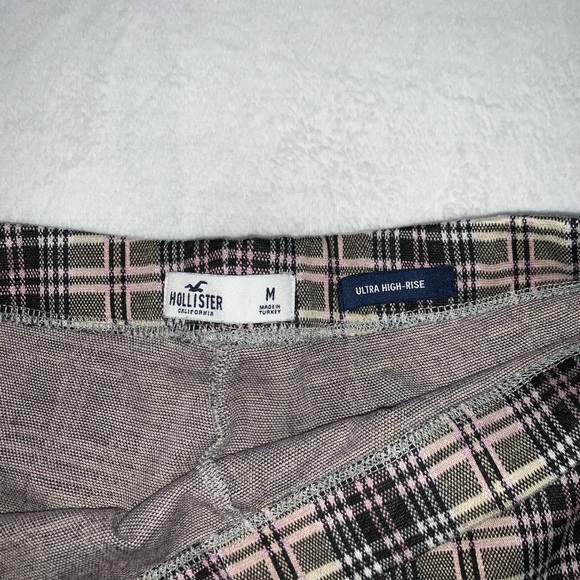 Hollister Plaid Pants - Picture 3 of 3